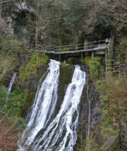 LA CASCADA DE FRÍES (Ribadesella)