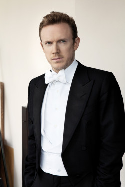 La Chamber Orchestra of Europe, con Daniel Harding como director, interpretará hoy obras de Beethoven y Sibeliuso Coriolano.