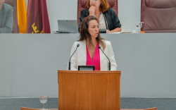 La diputada regional Virginia Mart&iacute;nez deja Vox y se marcha al Grupo Mixto