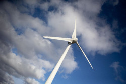 La Justicia belga bloquea a Espa&ntilde;a 482 millones por los laudos de las renovables