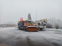 La nieve afecta a m&aacute;s de 150 carreteras, 11 de la red principal, de diez provincias este s&aacute;bado por la ma&ntilde;ana