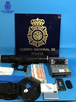 La Polic&iacute;a detiene en Torrelavega a un hombre de 48 a&ntilde;os por venta de drogas