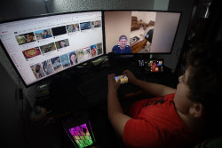 La UE presenta su `app` gratuita de verificaci&oacute;n de edad y avisa a plataformas: Ya no hay excusa para proteger a menores