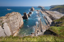 Las playas de Valdearenas, Canallave y Arn&iacute;a ver&aacute;n mejorados sus accesos y flujo de visitantes en 2026