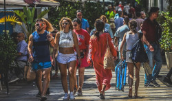 Los hosteleros c&aacute;ntabros cerrar&aacute;n julio con una ocupaci&oacute;n del 85% y afrontan agosto con un "elevado volumen de reservas"