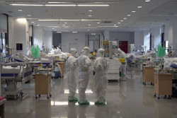 Los pacientes cr&iacute;ticos de Covid ingresar&aacute;n en la UCI general de Valdecilla