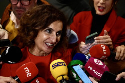 María Jesús Montero en el alambre por lo que pueda decir Leire Díez ante el juez