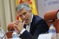 Medio millar de acad&eacute;micos piden a Marlaska que `libere` la documentaci&oacute;n hist&oacute;rica del Archivo de Interior