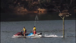 Motos de agua y embarcaciones a punto de "cargarse" el habitat  de las &aacute;guilas pescadoras de la Bah&iacute;a de Santander