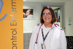 Neonat&oacute;loga de Valdecilla advierte que las tasas de lactancia materna son bajas y cortas por "abandonos indeseados"