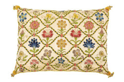 Objetos curiosos y raros de la realeza y tejidos del siglo XVIII, apuestas de la Galer&iacute;a de Colecciones Reales en 2026