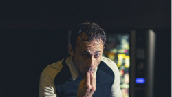 Oriol Pla Solina protagoniza `Gula / Gola` en Centro Dram&aacute;tico Nacional, una cr&iacute;tica sat&iacute;rica al consumismo