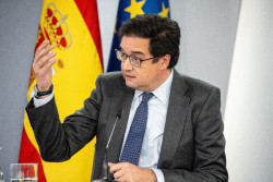 Óscar López niega que el PSOE protegiera a Salazar y siguen sin tocarle