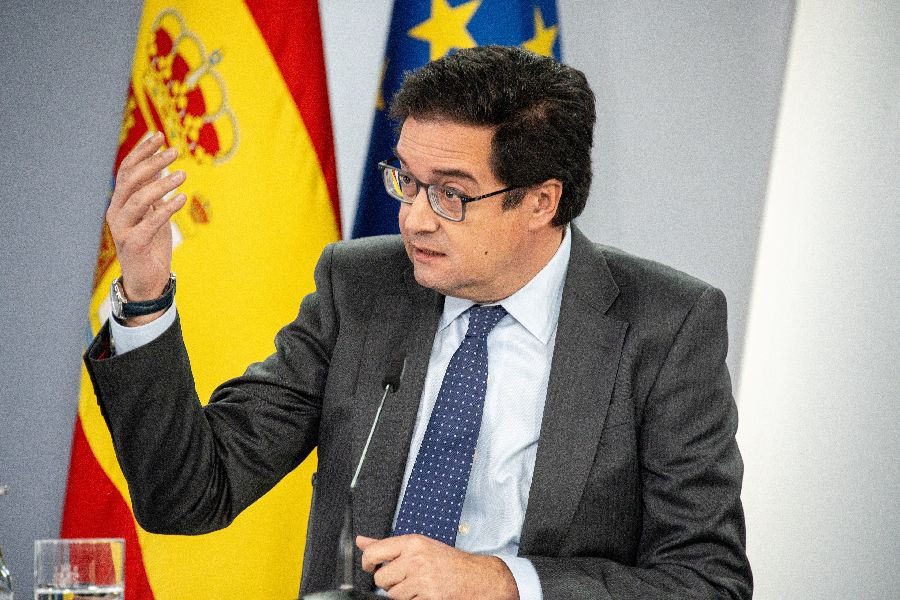 Óscar López niega que el PSOE protegiera a Salazar y siguen sin tocarle