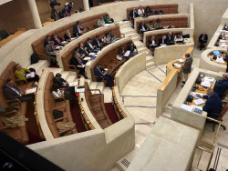 PP y Vox rechazan las enmiendas a la totalidad del PSOE y PRC sobre la ley de autoridad del profesorado