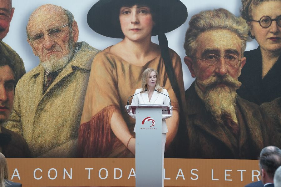  Presidenta del Parlamento cántabro aboga en el acto de la Constitución por "una auténtica renovación democrática"