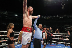 (Previa) El español Sandor Martín reta al dominicano Alberto Puello por el título mundial del peso superligero