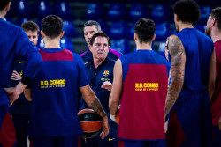 Primer entrenamiento de Xavi Pascual al frente del Barça en su regreso al banquillo