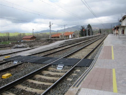 Restablecidos los trenes entre Mataporquera y Pozazal tras solucionarse la incidencia en un mercancías
