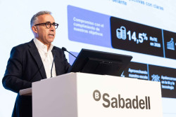 Sabadell gana 1.376 millones hasta septiembre, un 1% menos, y anuncia un nuevo dividendo de 325 millones