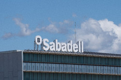 Sabadell reparte 370 millones de euros este lunes entre sus accionistas