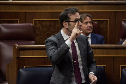 Sánchez desautoriza la  OPA de BBVA a Sabadell siguiendo la orden de Puigdemont