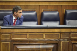 Sánchez ordena a sus ministros que no estén  en su comparecencia  ante el Congreso
