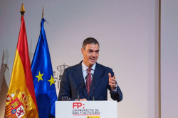 S&aacute;nchez que ha creado el problema a Espa&ntilde;a y a Europa pregunta a The New York Times : "&iquest;Qu&eacute; debemos hacer con estas personas?"