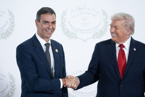 Sánchez  resta importancia a la amenaza de aranceles de Trump pero la OTAN se pone al lado del presidente norteamericano