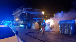  Sofocados varios incendidos en contenedores en Colindres