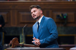 Sumar, M&aacute;s Madrid y Comunes acudir&aacute;n al acto de Rufi&aacute;n mientras que IU, M&eacute;s Comprom&iacute;s y Podemos se desmarcan