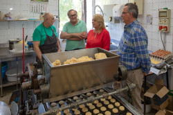 Susinos destaca el papel del sobao como motor econ&oacute;mico y embajador gastron&oacute;mico de Cantabria