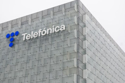 Telef&oacute;nica firma ma&ntilde;ana con los sindicatos el acuerdo sobre el ERE y la pr&oacute;rroga de los convenios