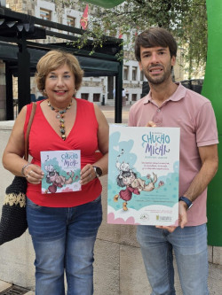 Torrelavega presenta `La historia de Chucho y Michi`, un cuento para educar en el respeto y la adopci&oacute;n responsable