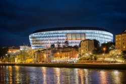 Unos 3.000 aficionados ingleses llegan a Santander en más de 48 vuelos para la final de la Europa League