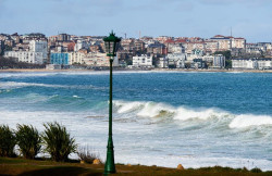Varios puntos de Cantabria superan o rozan los 35 grados, con aviso de galernas en el litoral