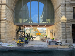 Vecinos del Ensanche piden recuperar el paso del autob&uacute;s 5c2 bajo el arco del Santander