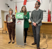 Vox prepara ya su enmienda a la totalidad a los presupuestos y el PP le acusa de poca voluntad de negociar