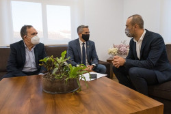 Zuloaga convertir&aacute; la estaci&oacute;n de Sierrapando en un "laboratorio cultural" y aportar&aacute; 300.000 para las piscinas