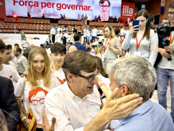 12M.El PSOE arrasa en Catalu&ntilde;a ante el hundimiento del independentismo pero quedan sin definir los apoyos en el Congreso