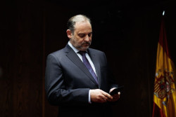 &Aacute;balos dice que recurrir&aacute; su suspensi&oacute;n de militancia en el PSOE y asegura que ya s&oacute;lo conf&iacute;a "en la Justicia"