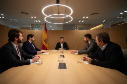 Abascal anuncia acciones contra Interior por la carga en Ferraz y pide a los polic&iacute;as no cumplir &oacute;rdenes ilegales