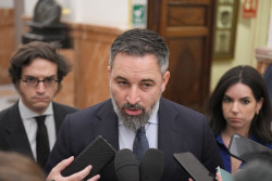 Abascal culpa a Feij&oacute;o por "romper unilateralmente" los gobiernos de CCAA e insta al PP a dar "explicaciones"