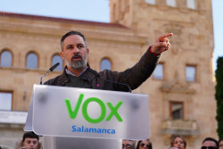 Abascal desconf&iacute;a de Peramato y cree que S&aacute;nchez la propone para que lo proteja de los presuntos casos de corrupci&oacute;n