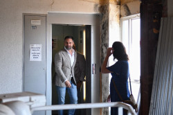 Abascal se lanza a por el voto obrero ante los sindicatos "rendidos" y la "derechita" olvidada de los trabajadores