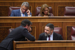 Abascal tilda a S&aacute;nchez, Borrell y Zapatero de "c&oacute;mplices" de Maduro y ve "grave" el exilio de Edmundo Gonz&aacute;lez