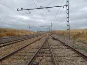 Adif licita en 780.000 euros el suministro de balastro para la renovación de vía del tramo Mataporquera-Torrelavega