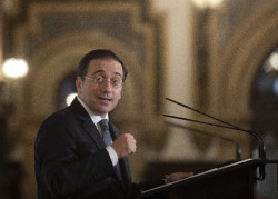 Albares anunciara un embajador en Caracas 