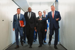 Albares se re&uacute;ne con Sefcovic y Lammy en Bruselas para avanzar hacia el acuerdo sobre Gibraltar