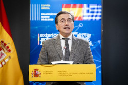 Albares viaja a Kiev para escenificar el apoyo de Espa&ntilde;a en el cuarto aniversario de la invasi&oacute;n rusa